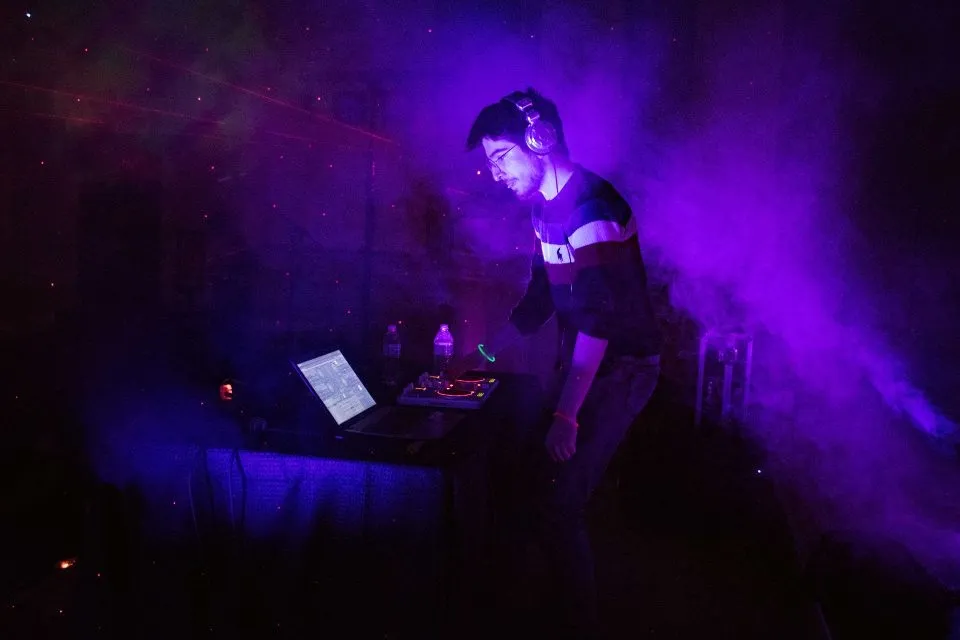 Tarcan performing as a DJ